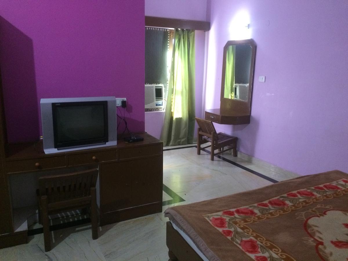 Krishna Cottage Khajurāho Esterno foto